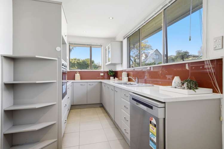 319 Albany Highway_4