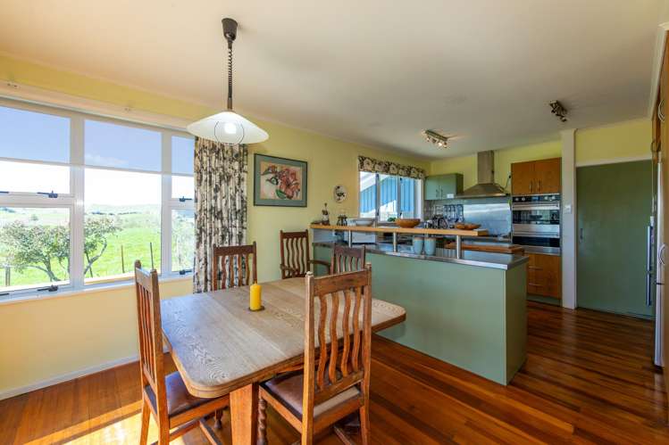 255 Fleming Road Omakere_30