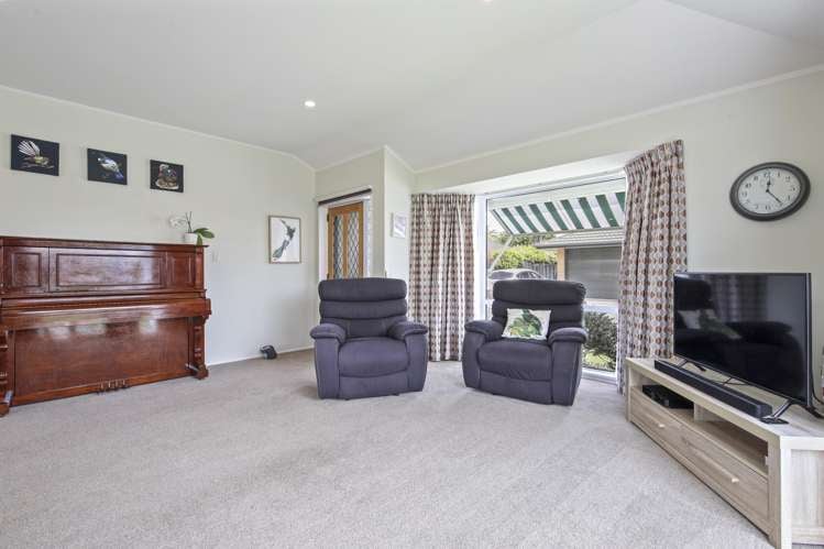 12 Castle Way Beckenham_11