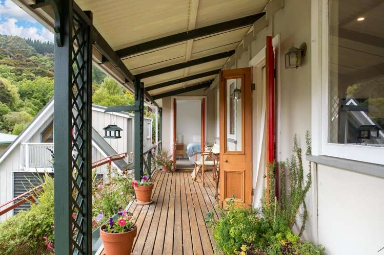 12 Fleur Lane Akaroa_16