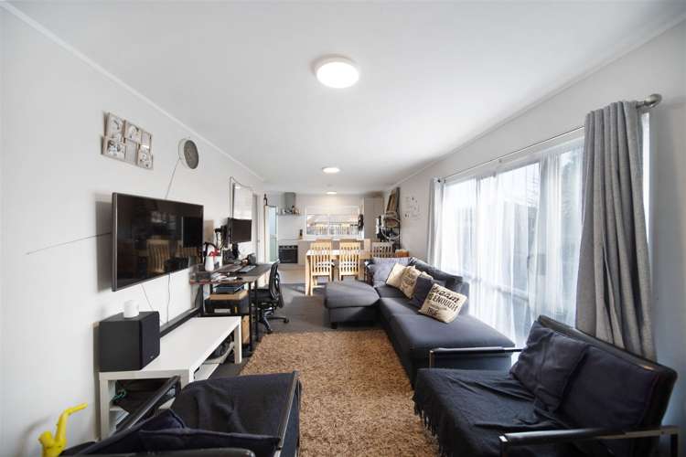 2/22 Bingara Place Favona_9