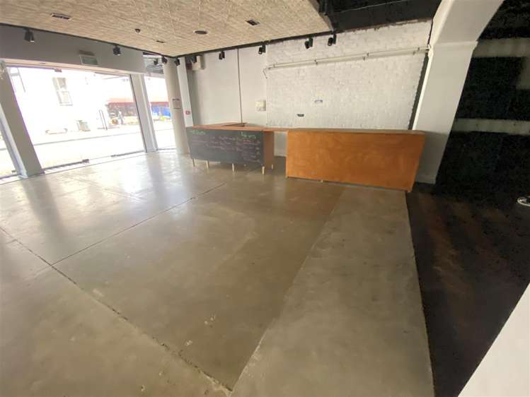 Shop 1, 94 Manners Street Te Aro_13