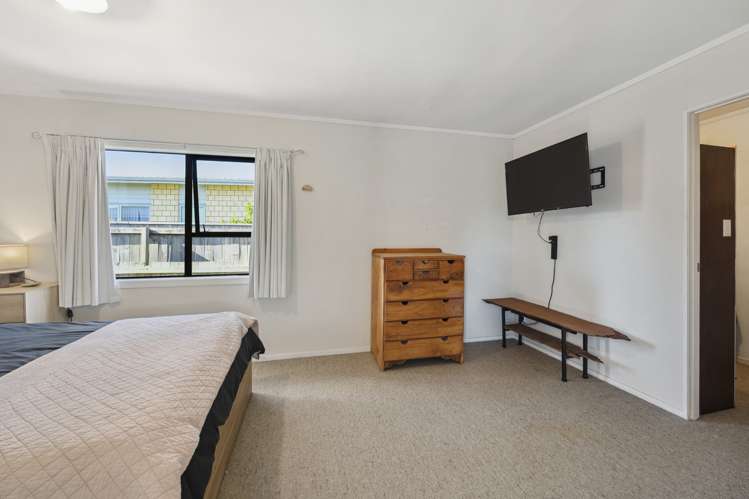 34 Robinson Avenue Holdens Bay_8