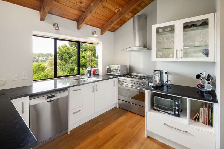 3B Houhere Place Pukete_6