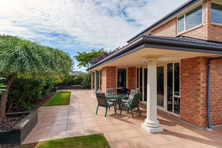 9 Saint Clair Close Harewood_18