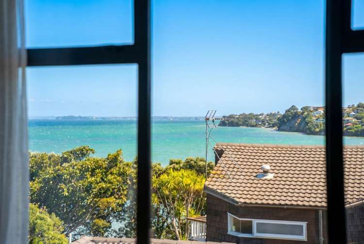 1A Churchill Road Murrays Bay_3