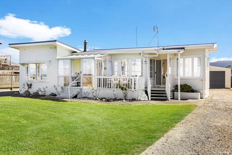 871 East Coast Road Kaiaua_4