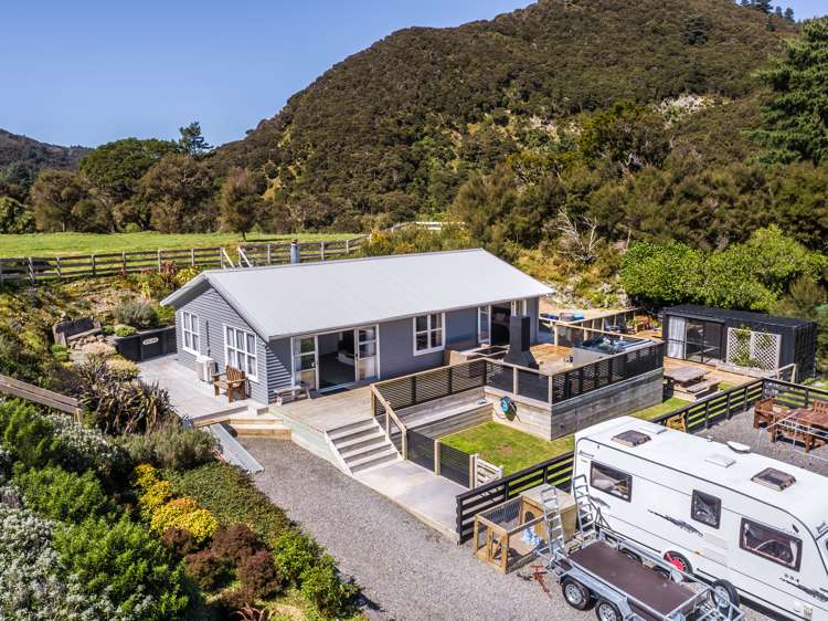 766 State Highway 2 Featherston_25