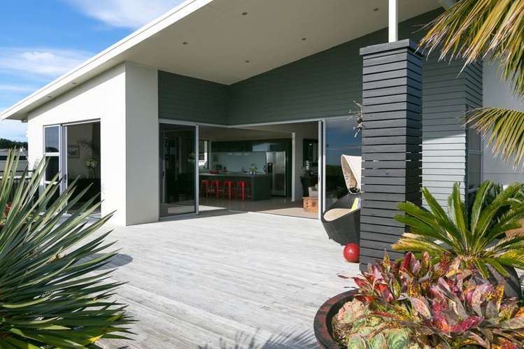 9c Dolphin Parade Bell Block_19