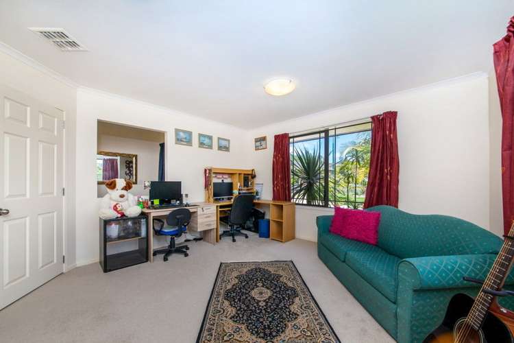 11 Holsten Place Massey_5