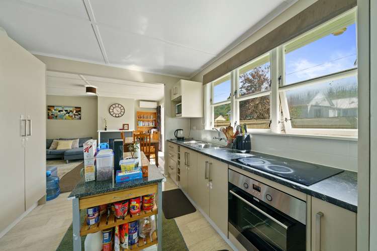 306 George Street Stokes Valley_6