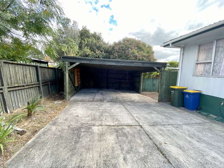 44 Universal Drive Henderson_16