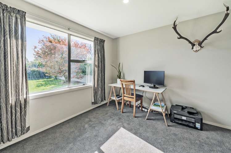 24 North Terrace Darfield_15