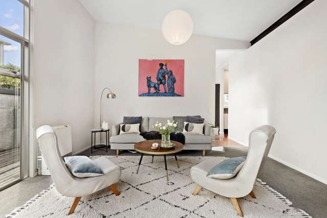 87a Te Wharepouri Street Berhampore_2