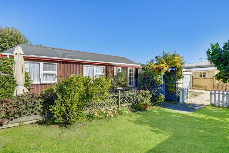 5 Shakespeare Walk The Wood_16