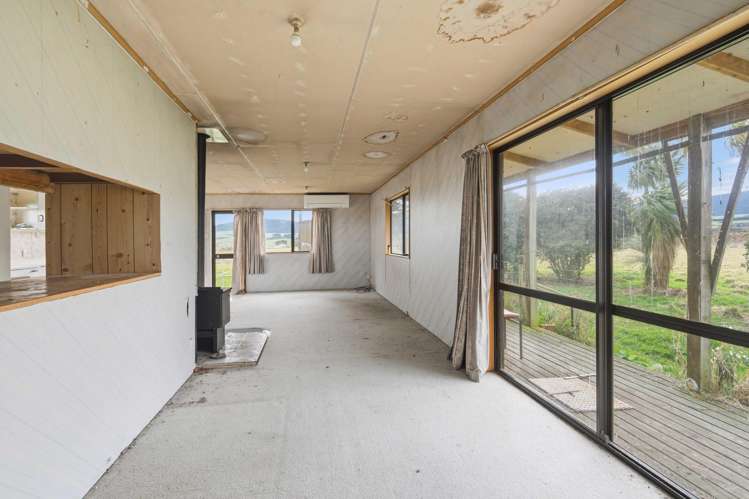15 Thomas Road Orepuki_2