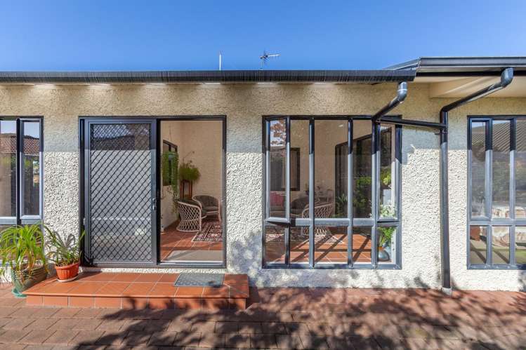 6 Bishops Close Greenmeadows_19