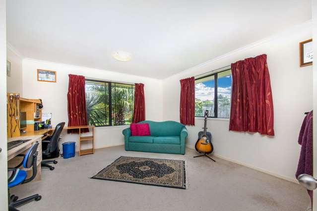 11 Holsten Place Massey_4