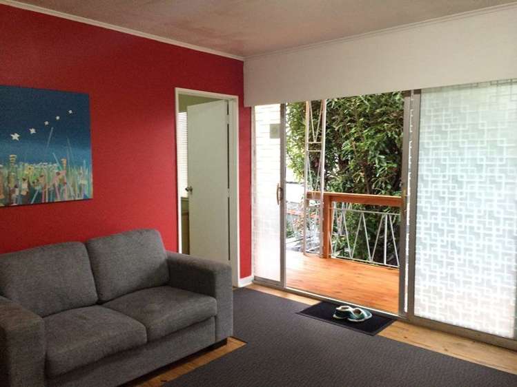 20 Karaka Street New Lynn_12