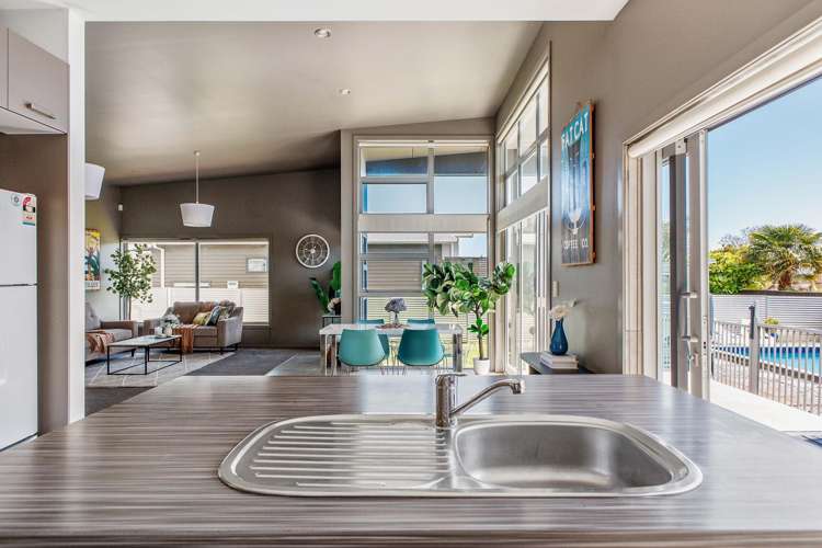22 Awatapu Drive Whakatane_9