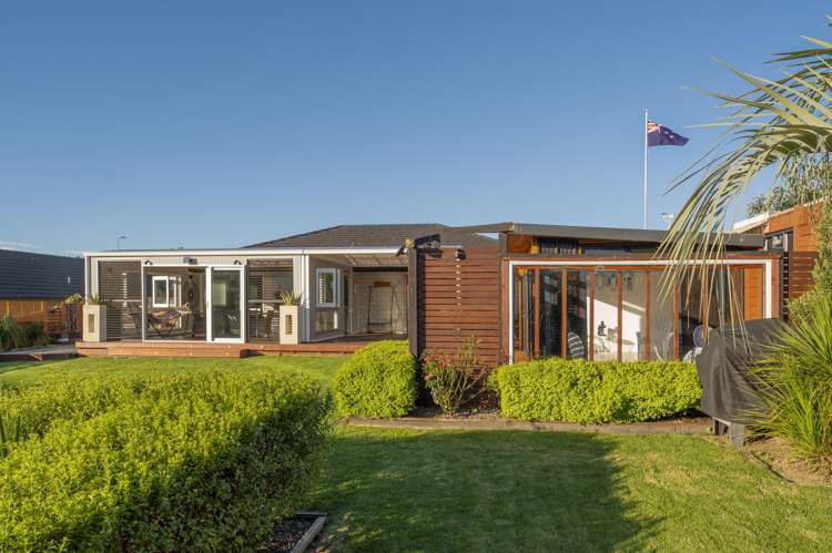 168 Ballintoy Park Drive Welcome Bay_24