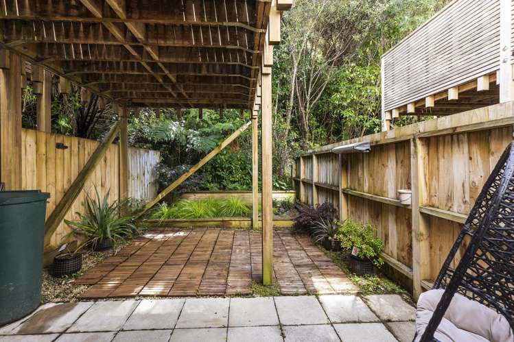 20/8 Thatcher Crescent Crofton Downs_11