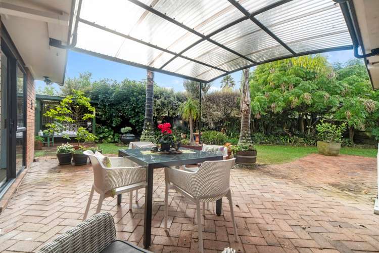 6 Gairloch Place Wattle Downs_9