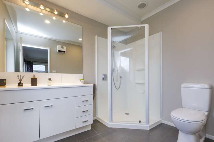 10 Doncaster Court Awapuni_18