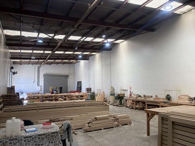 Rear Unit/78 Treffers Road Wigram_3