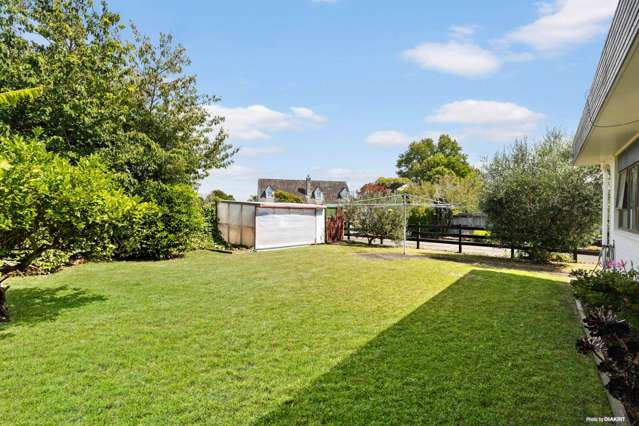 Elevated Living with Lovely Rural Views-Act Quick!