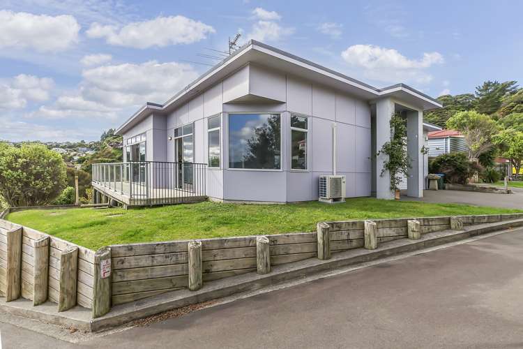 6 Cromarty Place Papakowhai_2