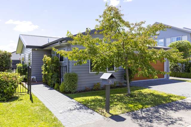 25 Chateau Crescent Rangatira Park_2