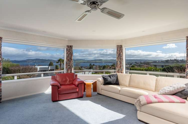 39 Arrowsmith Avenue Waipahihi_1