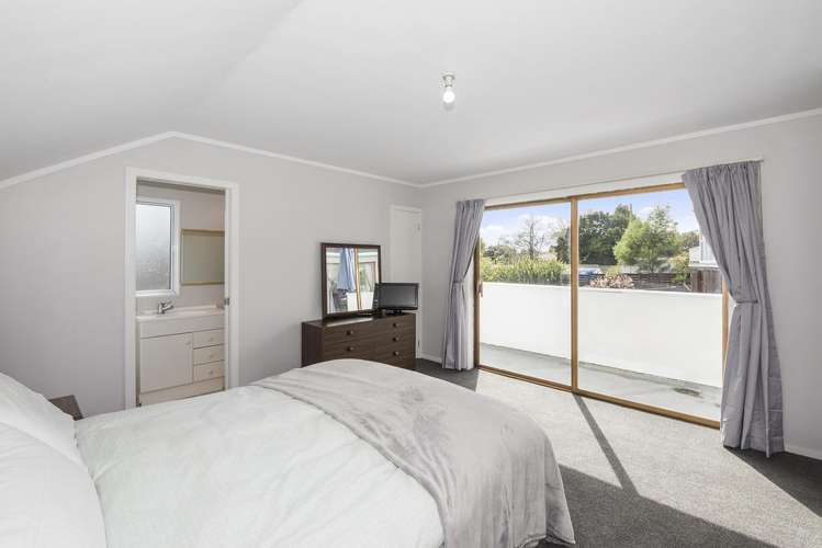 127 Hutchinson Avenue New Lynn_10