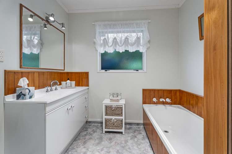 35 Cromwell Drive Fitzroy, Hamilton_13