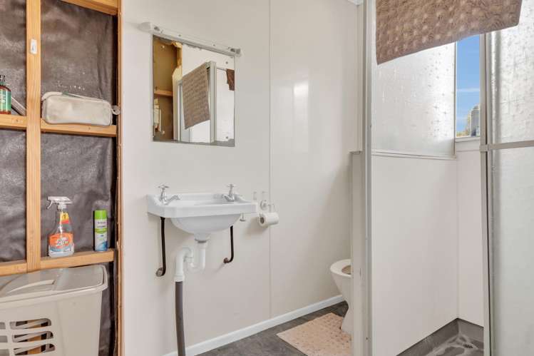 522 Ngongotaha Road Fairy Springs_12