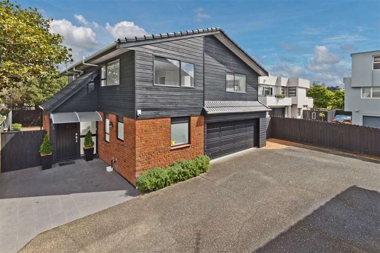 2/4 Holiday Road Milford_1