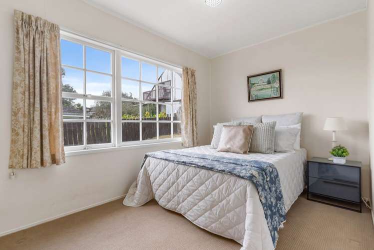 2/135 Glenmore Road Sunnyhills_8