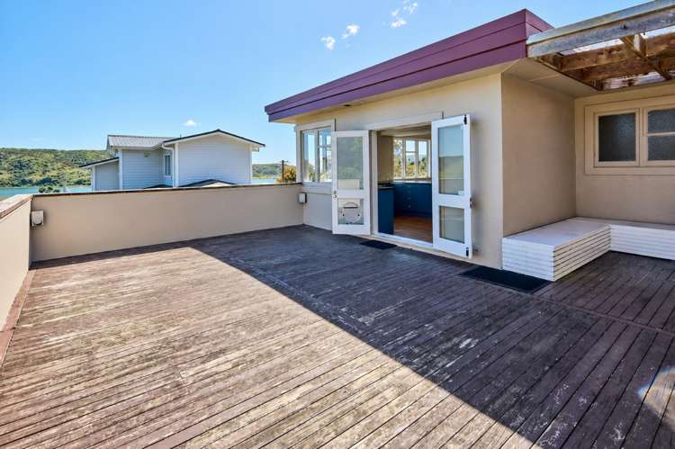 8 Kiriwai Road Paremata_20