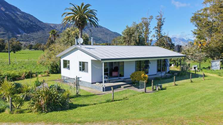 84 Loop Road East Takaka_5