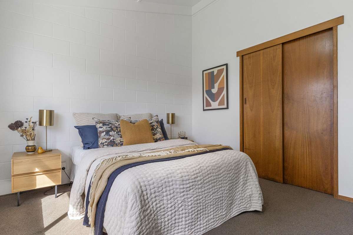 Units 1-4/156 Hutchinson Avenue_5