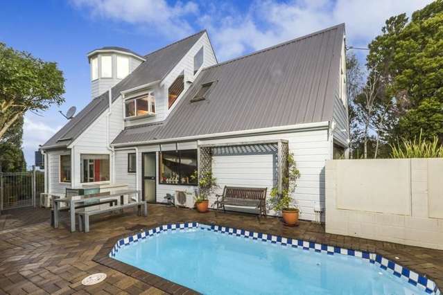 179 Beach Road Castor Bay_3