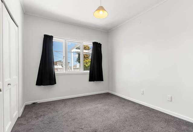 74 Oakdale Rd 1687_4