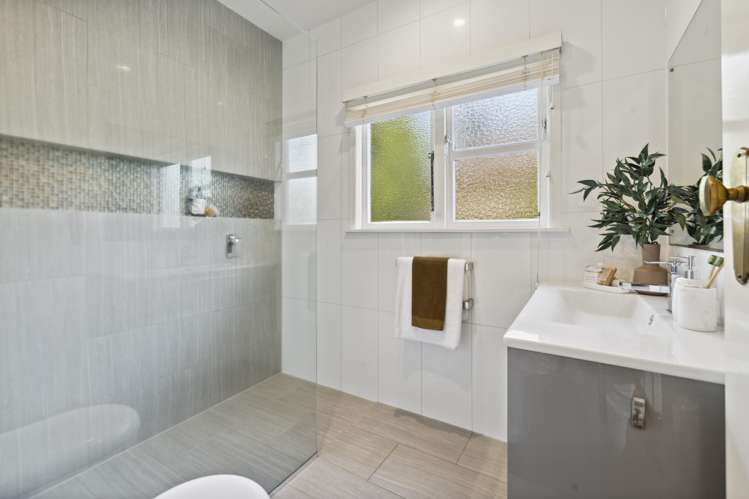 31 Wallace Road Mangere Bridge_14