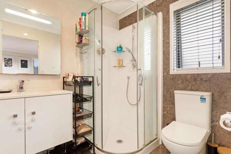 1 Puketi Lane Waiuku_19