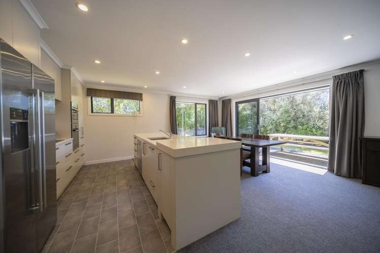 60 Lawson Burrows Crescent Te Anau_5