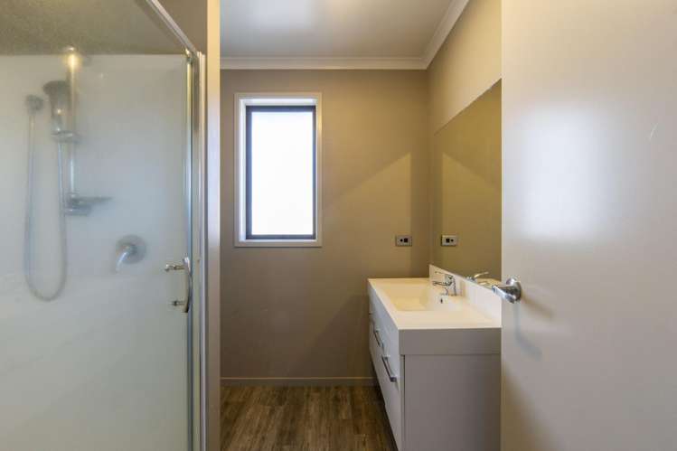 5/102 Old Farm Road Hamilton East_8