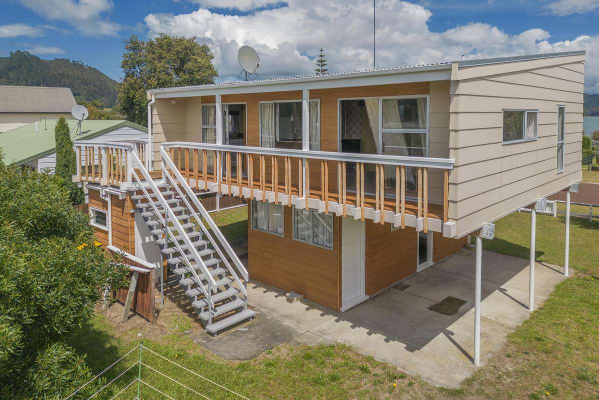 15 Sheppard Ave_2
