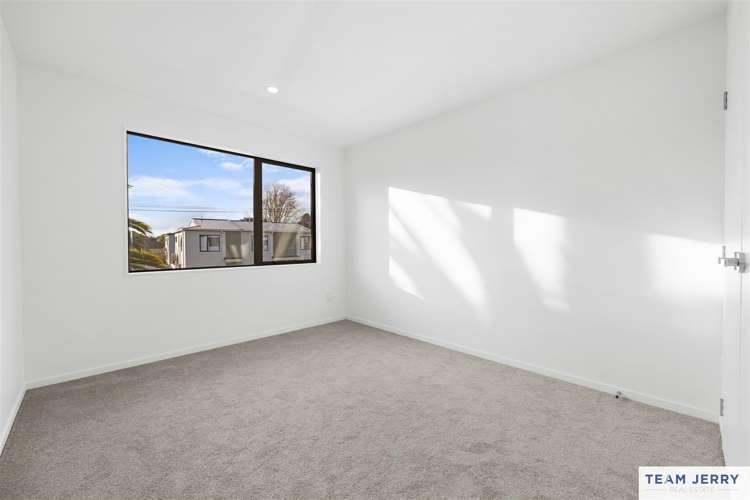 5/5 Thompson Street Mangere East_14