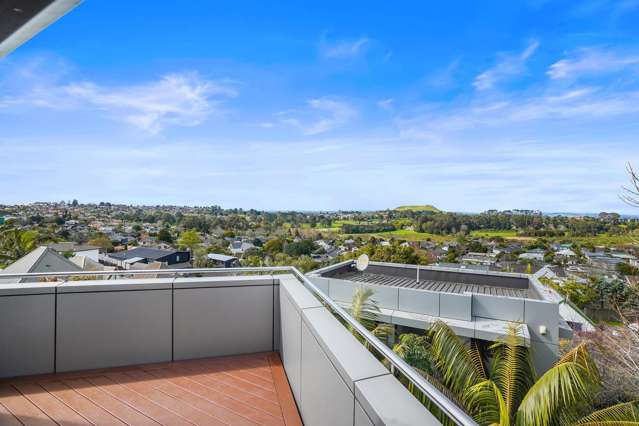 Freehold - Freestanding - Be Quick Asking $1,200,000